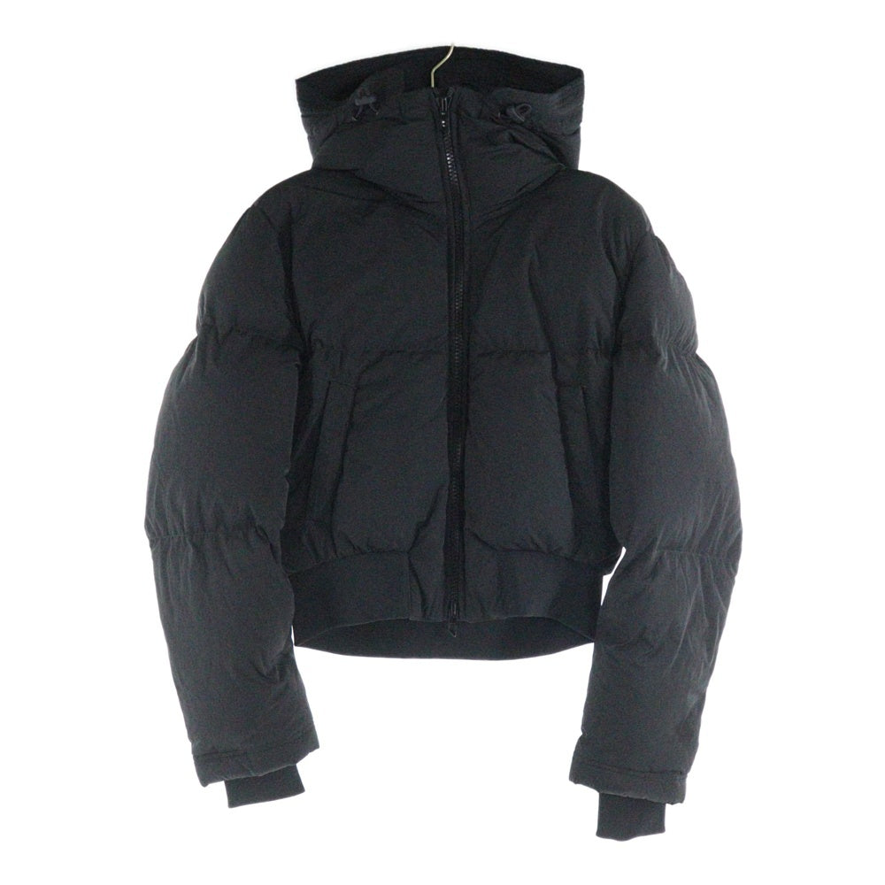 DIESEL(ディーゼル) 24AW Short Lifestyle Jacket ショート丈 フロントジップアップダウンジャケット レディース ブラック A15356