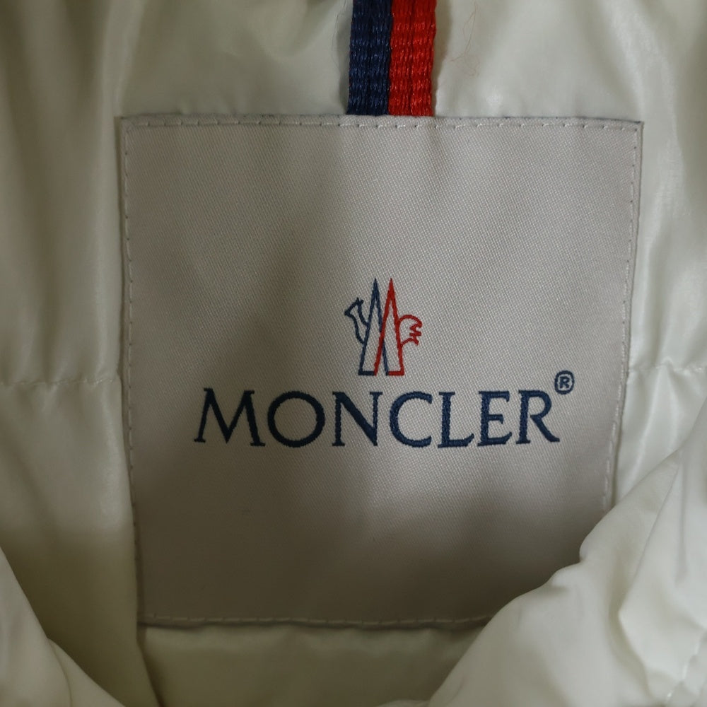 MONCLER(モンクレール) CORREZE ボアフーデッドダウンジャケット ホワイト I20911A00050