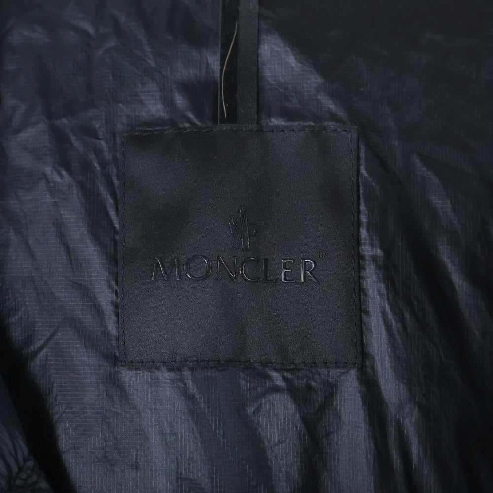 MONCLER(モンクレール) 24SS LUSENEY 袖ロゴパッチ ジップアップ フーデッドナイロンダウンジャケット ブラック J10911A00108