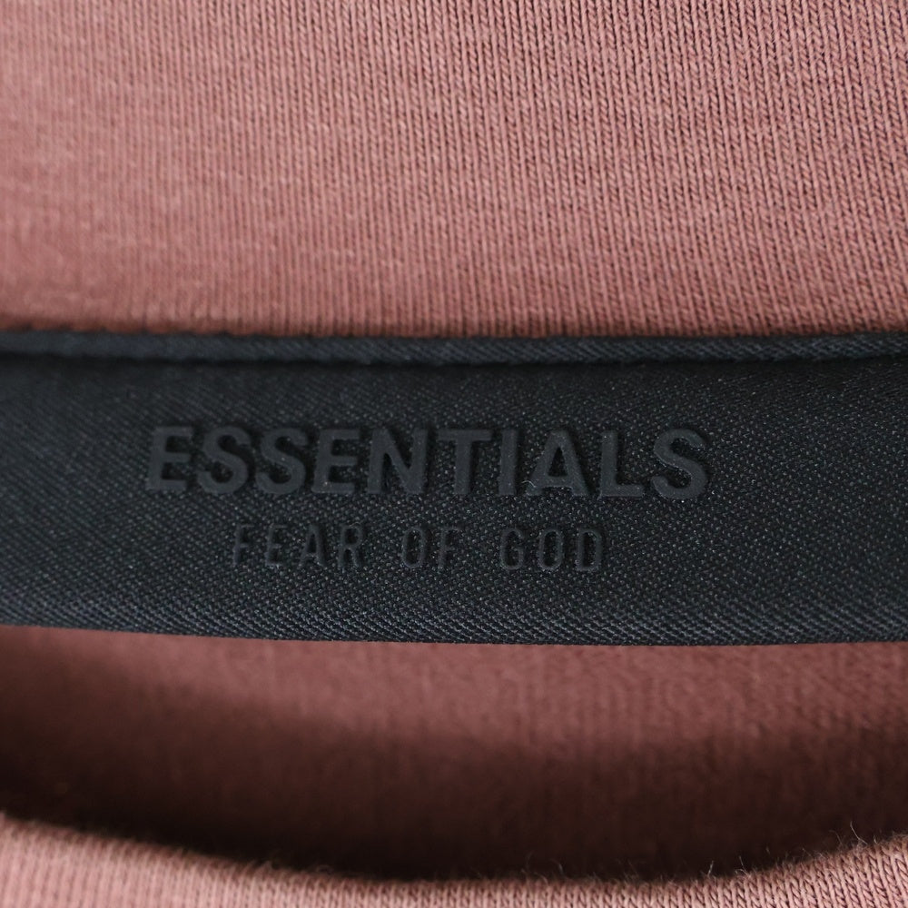 FEAR OF GOD ESSENTIALS(フィアオブゴッド エッセンシャルズ) HEAVY LONG SLEEVE TEE フロントロゴプリント オーバーサイズ クルーネック長袖Tシャツ レッド