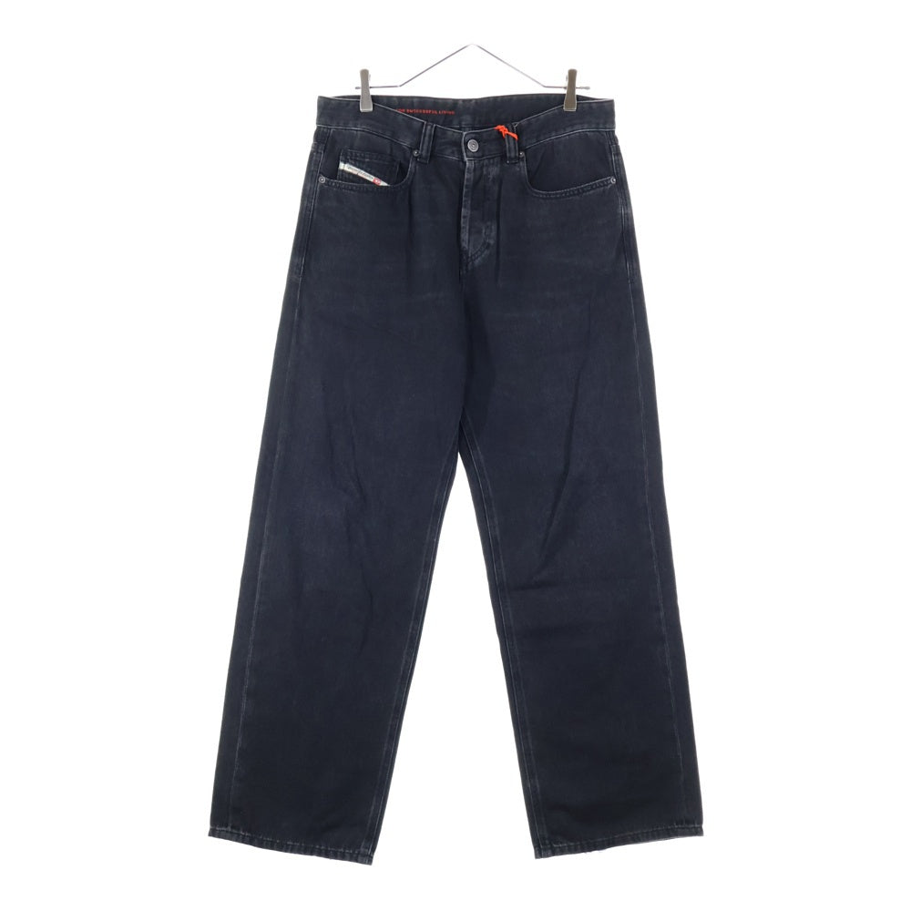 DIESEL(ディーゼル) Relaxed Jeans 2001 D-MACRO ワイドデニムパンツ ジーンズ ブラック A12821