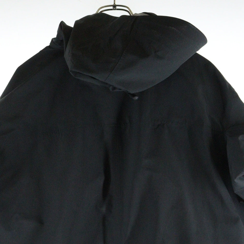 Sacai(サカイ) ウォータープルーフナイロンフーデッドコート ブラック 23-03246M