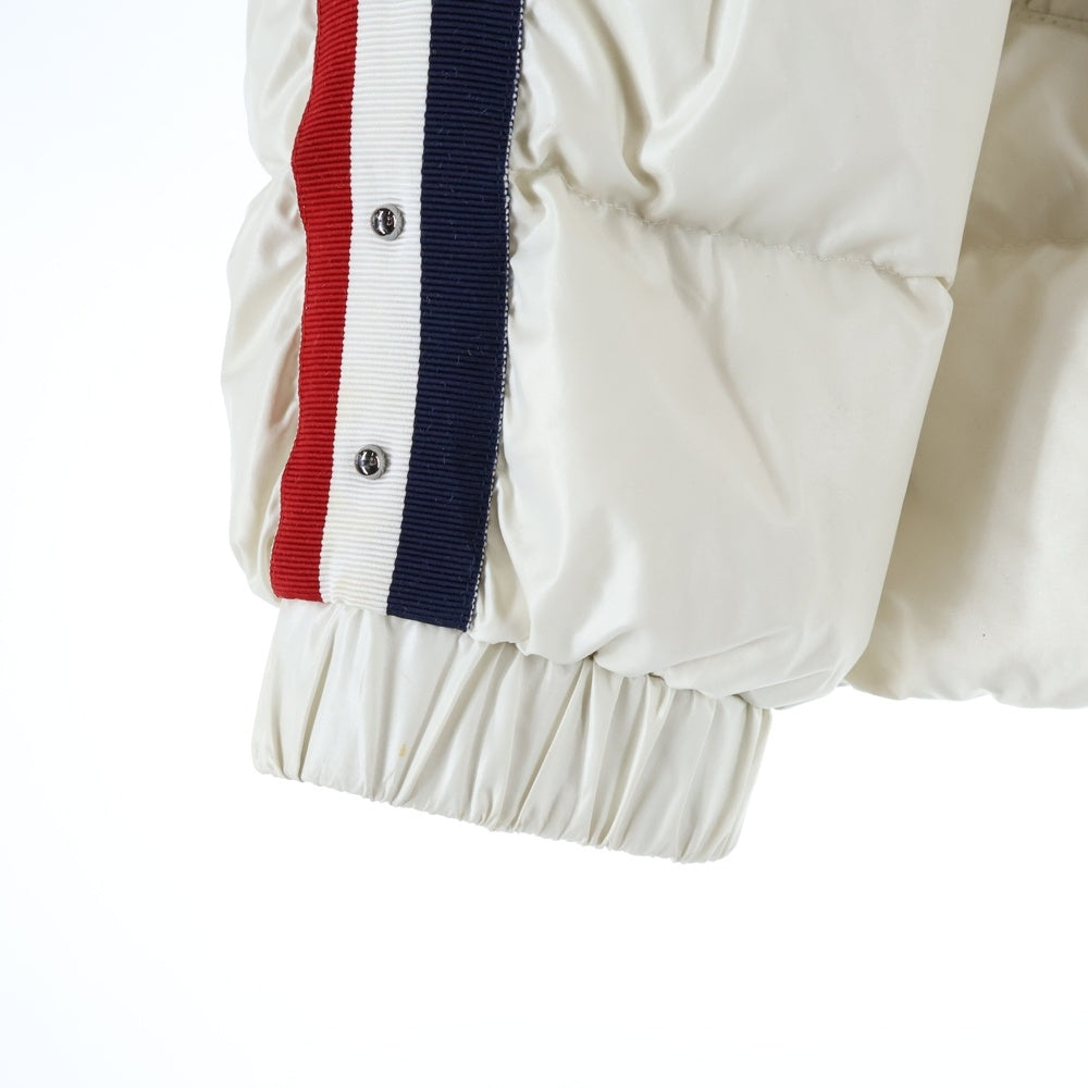 MONCLER(モンクレール) STELLAIRE H29541A00028 ステレール フロントワンポイントロゴパッチ ジップアップダウンジャケット ホワイト キッズ