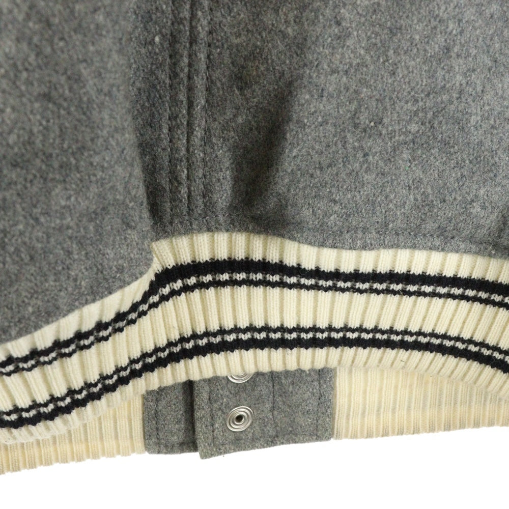 DIESEL(ディーゼル) フロントロゴワッペン刺繍 スタジアムジャケット スタジャン グレー