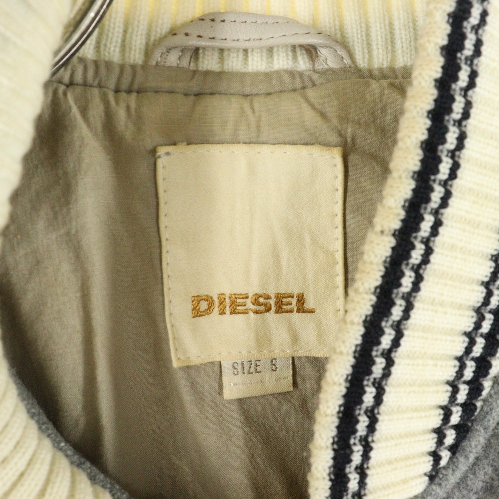 DIESEL(ディーゼル) フロントロゴワッペン刺繍 スタジアムジャケット スタジャン グレー