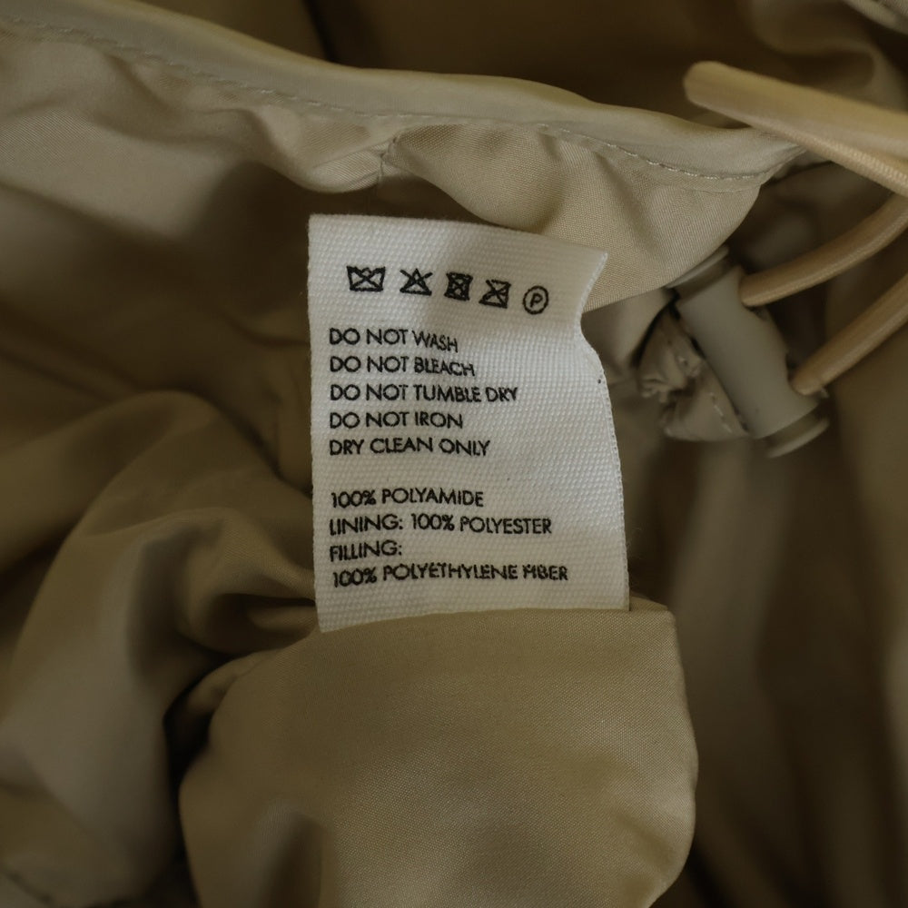 JACQUEMUS(ジャックムス) La Chemise Puffed Parka Jacket フロントワンポイントロゴ刺繍 ジップアップ中綿ジャケット ベージュ