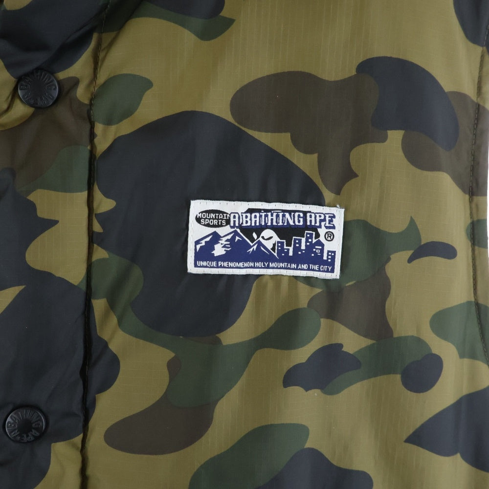 A BATHING APE(アベイシングエイプ) ワンポイントロゴ リバーシブル カモフラ ダウンベスト ブラック/カーキ 1870‐140‐053