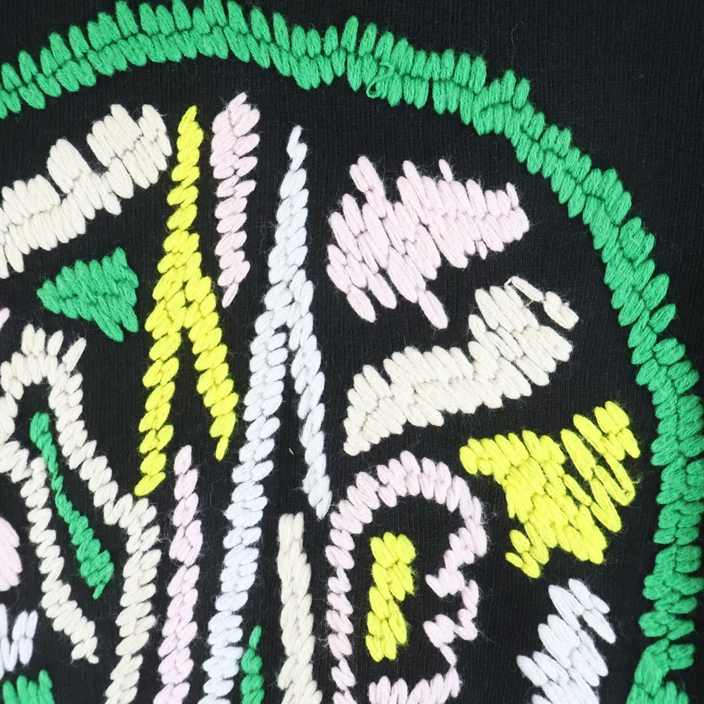 MONCLER(モンクレール) 24SS SWEAT SHIRT ロゴ刺繍 クルーネックスウェットトレーナー ブラック J10918G00023 89AEN