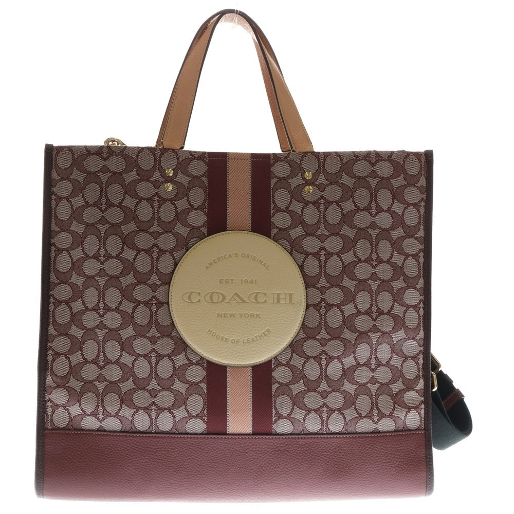 COACH(コーチ) デンプシー トート 40 シグネチャー ジャカード ウィズ ストライプ アンド コーチ パッチ レッド F2266-C8418 レディース