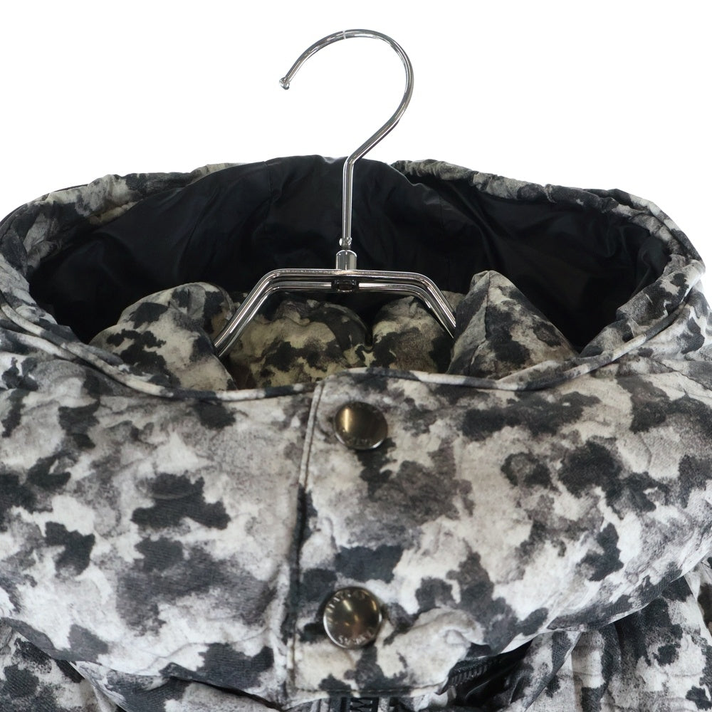 TATRAS(タトラス) 20AW AMUR DOWN JACKET 袖ロゴ刺繍総柄 ジップアップダウンジャケット グレー MTK20A4208