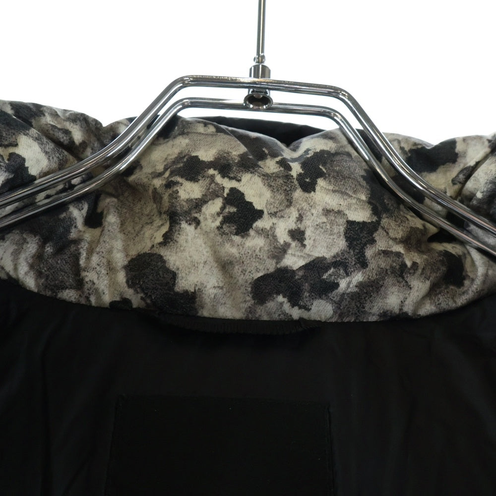 TATRAS(タトラス) 20AW AMUR DOWN JACKET 袖ロゴ刺繍総柄 ジップアップダウンジャケット グレー MTK20A4208