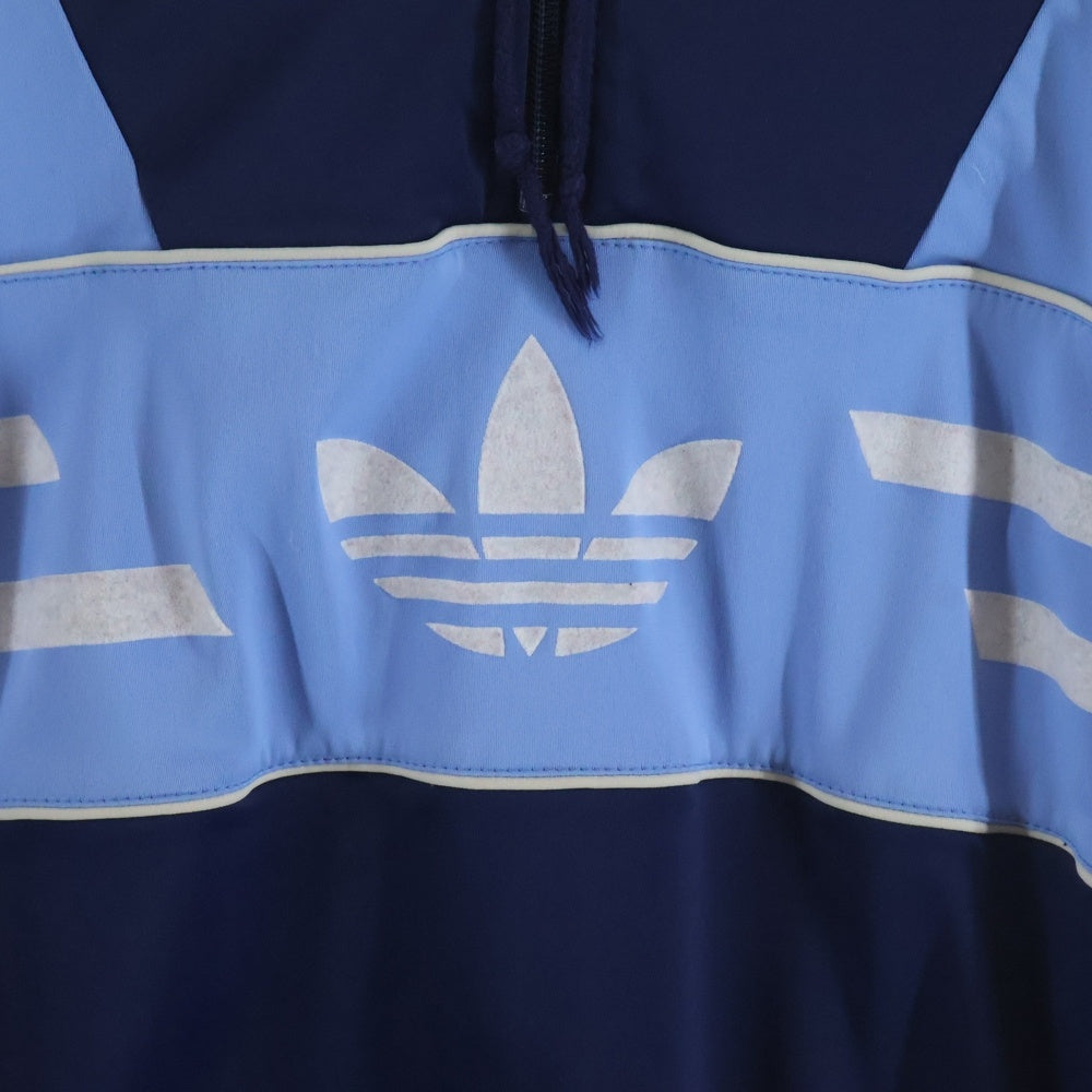 adidas(アディダス) 80S 万国旗タグ フロントロゴ ハーフジッププルオーバーフーディー ブルー/ホワイト