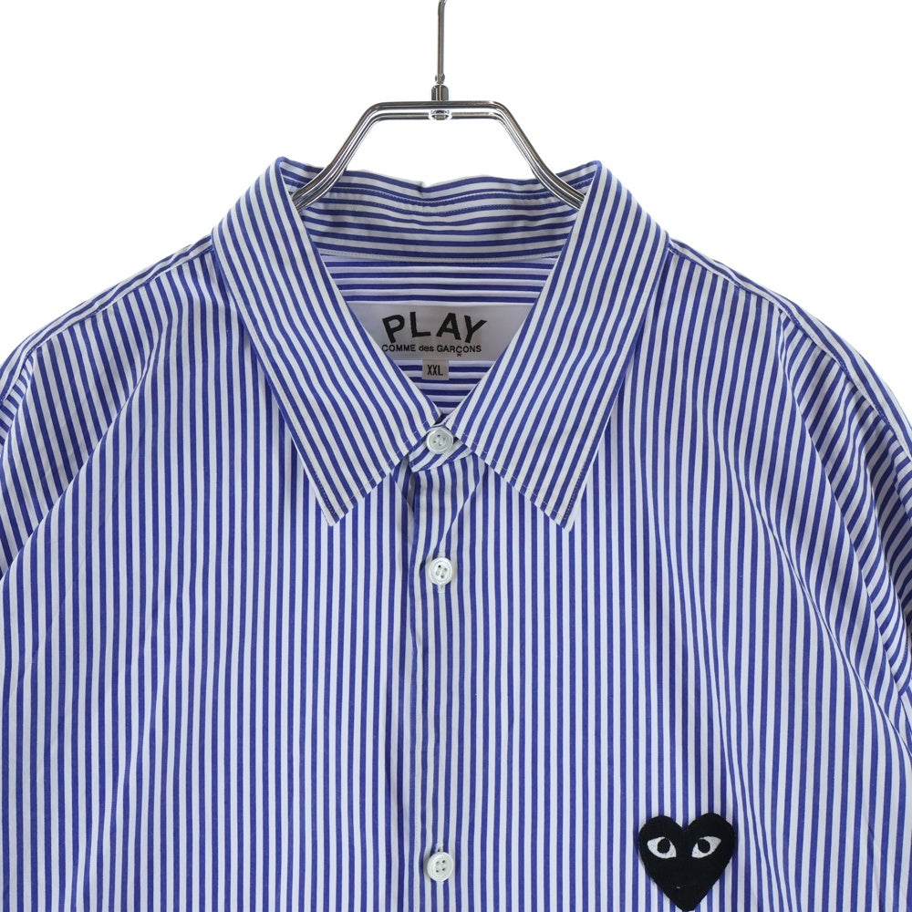 PLAY COMME des GARCONS(プレイコムデギャルソン) Stripe Shirt With Black Emblem Pattern AX-B018 フロントエンブレム刺繍 長袖コットンシャツ ブルー/ホワイト