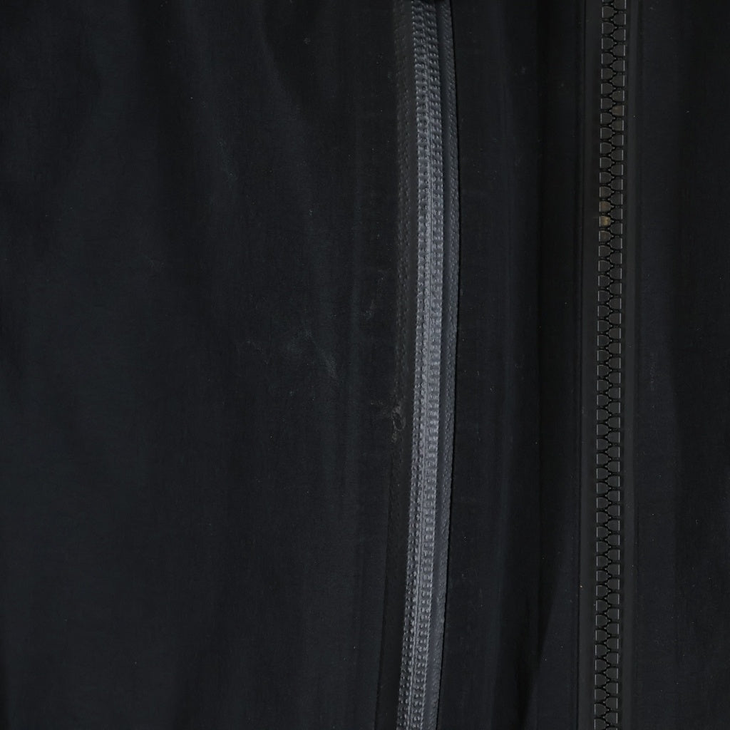 MONCLER(モンクレール) 21AW× RHC Ron Herman MOIRANS G20971A00034 アールエイチシー ロンハーマン別注 モワラン フロントロゴプリント ナイロンマウンテンジャケット ブラック