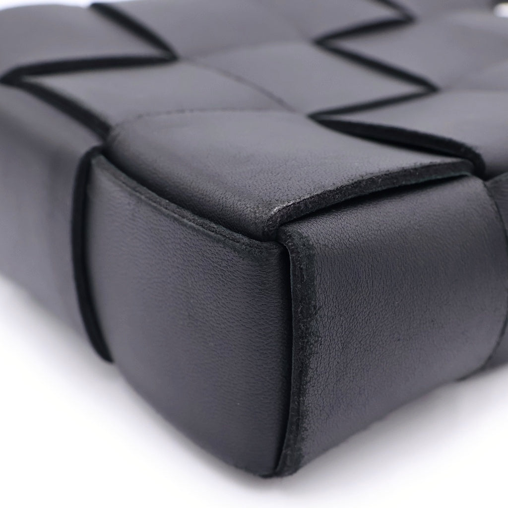 BOTTEGA VENETA(ボッテガヴェネタ) ミニ カセット イントレチャート