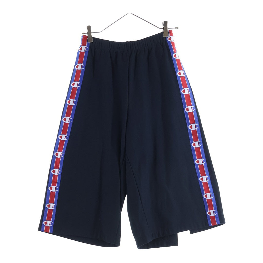 VETEMENTS ヴェトモン 17SS ×CHAMPION SIDETAPE LOGO SKIRT チャンピオン サイドテープロゴ スカート スウェットショーツ レディース ブラック WSS17CH10 VETEMENTS(ヴェトモン) 17SS ×Champion Sidetape Logo Skirt WSS17CH10
