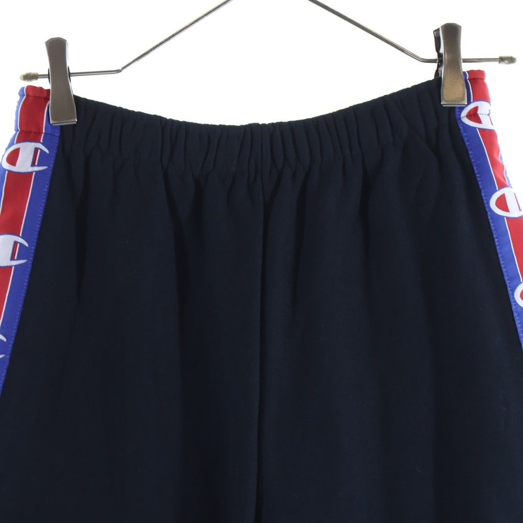 VETEMENTS ヴェトモン 17SS ×CHAMPION SIDETAPE LOGO SKIRT チャンピオン サイドテープロゴ スカート スウェットショーツ レディース ブラック WSS17CH10 VETEMENTS(ヴェトモン) 17SS ×Champion Sidetape Logo Skirt WSS17CH10