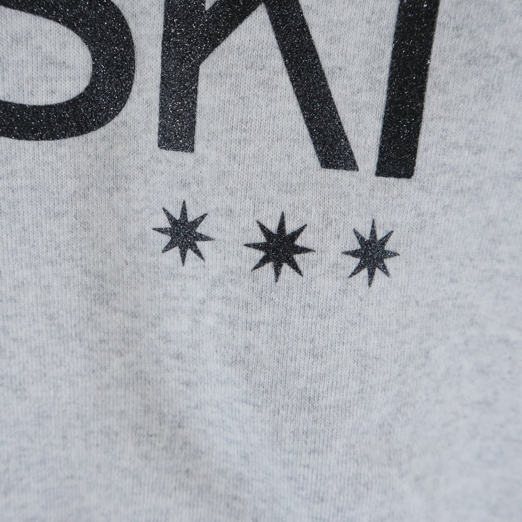 GDC(ジーディーシー) kinski live forever crew sweat ロゴプリント