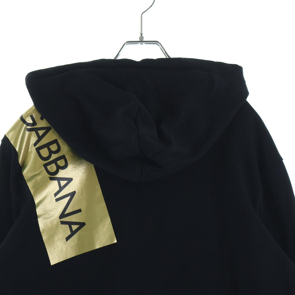 DOLCE & GABBANA(ドルチェアンドガッバーナ) ブランドロゴテーププリント プルオーバーフーディー ブラック/ゴールド G9JQ3T