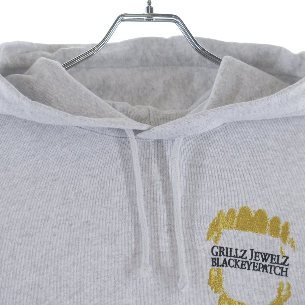 THE BLACK EYE PATCH(ブラックアイパッチ) GRILLZ JEWELZ GOLDTEETH HOODIE グリルズ ジュエルズ プルオーバーパーカー フーディー グレー