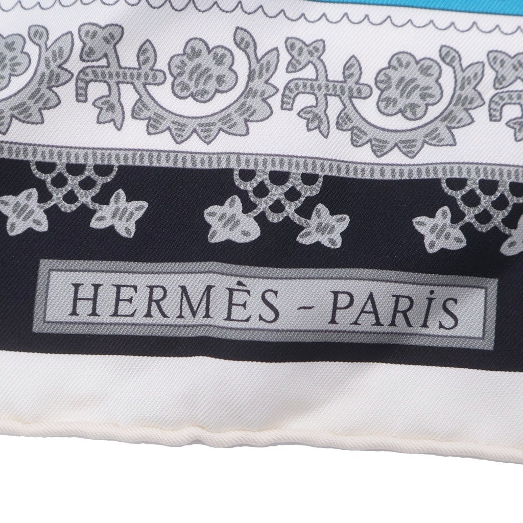 HERMES(エルメス) カレ 90 Brins d'or 金の若枝 シルクスカーフ ブルー レディース