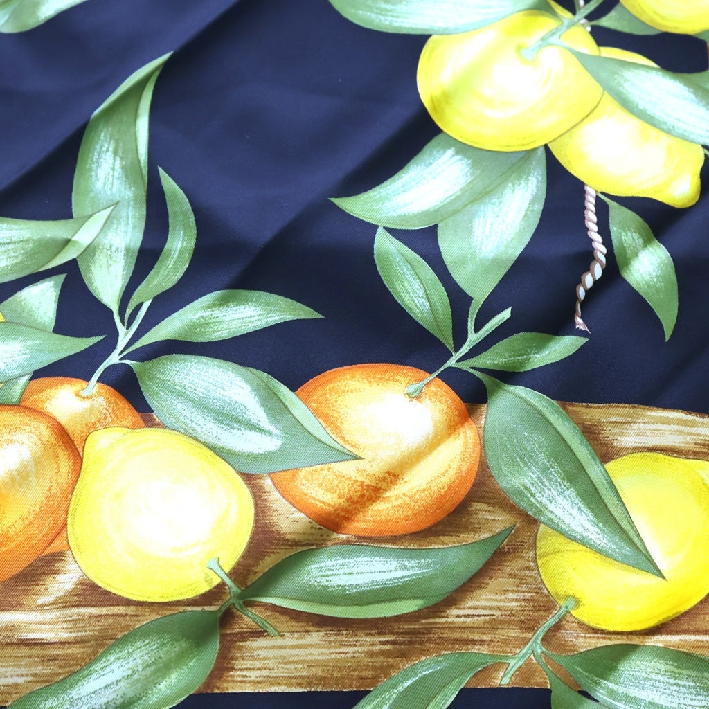 HERMES(エルメス) カレ 90 Oranges フルーツ オレンジ シルクスカーフ ブラック レディース