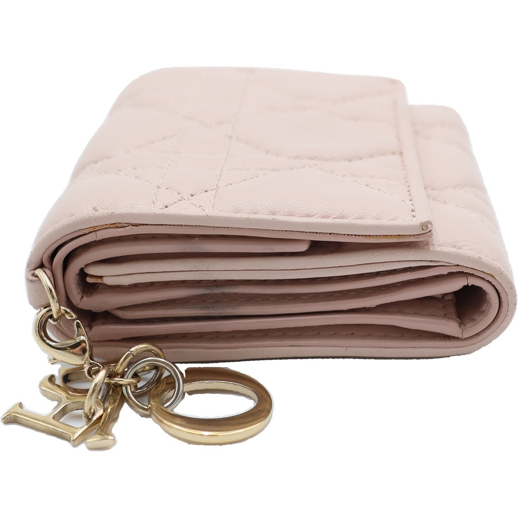 DIOR(ディオール) LadyDior Louts S01810NMJ レディディール カナージュ コンパクトウォレット 二つ折り財布 レディース ベージュ