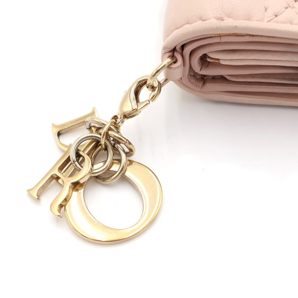 DIOR(ディオール) LadyDior Louts S01810NMJ レディディール カナージュ コンパクトウォレット 二つ折り財布 レディース ベージュ