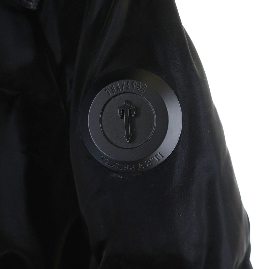 TRAPSTAR(トラップスター) Decoded Arch Puffer TSJ341 ディコーデッド アーチ パファー バックロゴ刺繍中綿ジャケット ブラック