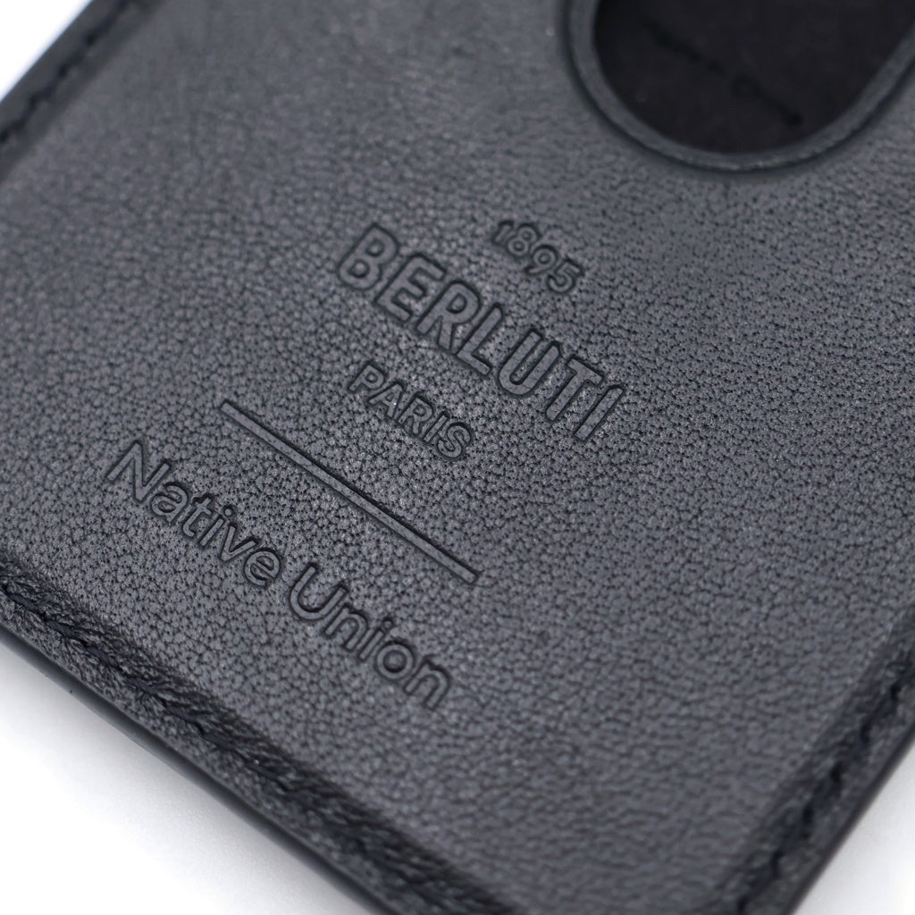 Berluti(ベルルッティ) ×Native Union スクリットレザー マグネット式カードケース ブラック