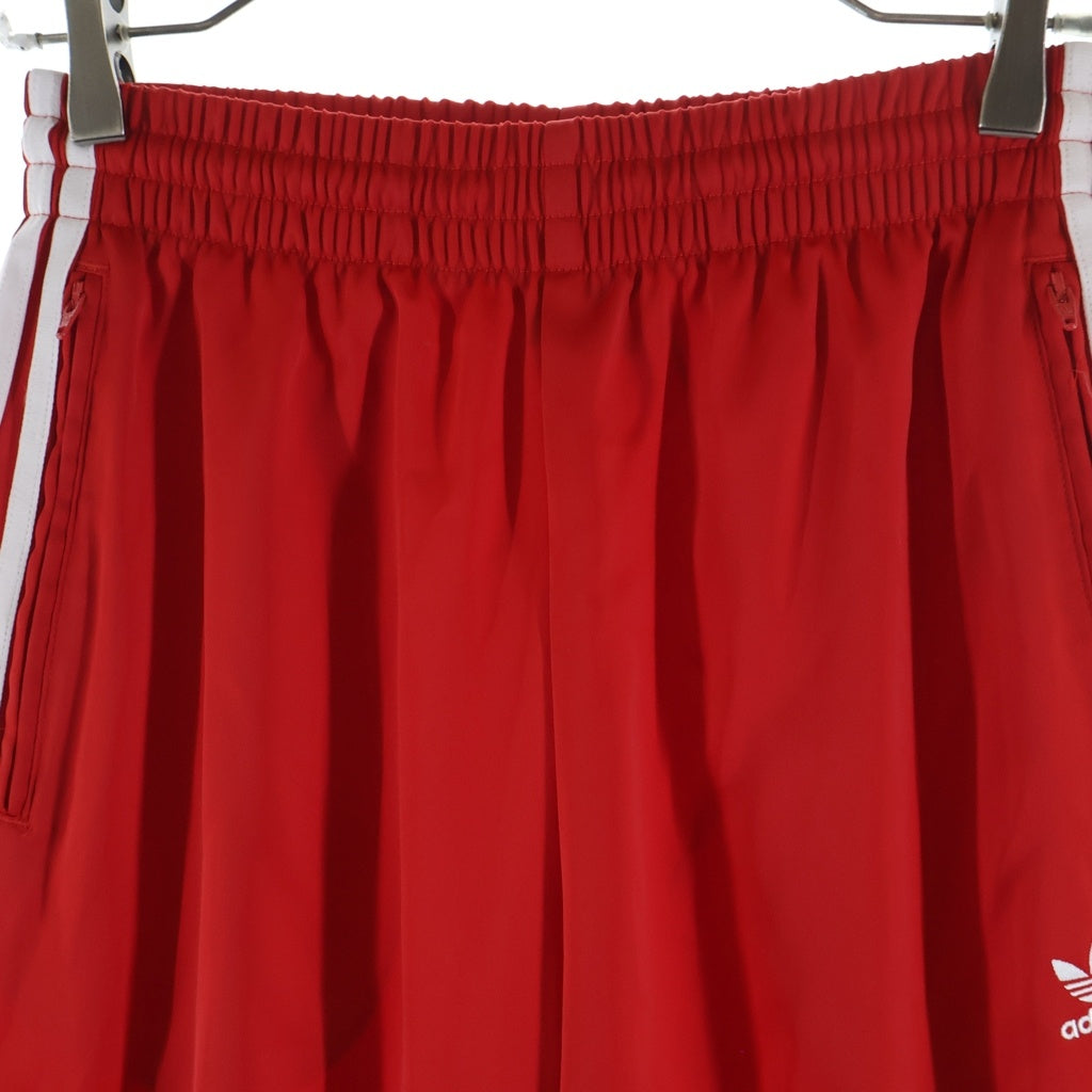 adidas(アディダス) 24SS サテン ワイドレッグ トラックパンツ サイドライン レッド IP2959