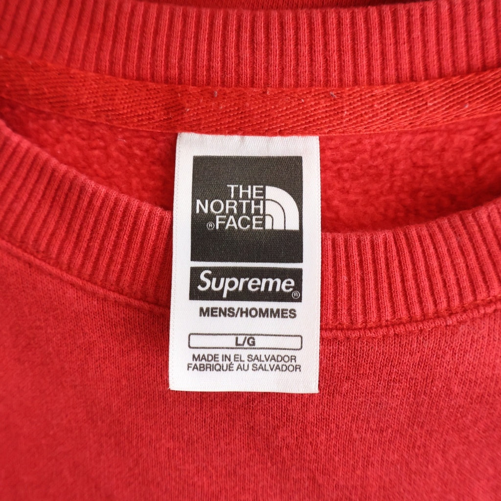 SUPREME(シュプリーム) ×THE NORTH FACE バックプリントクルーネック長袖スウェットトレーナー レッド NT024111