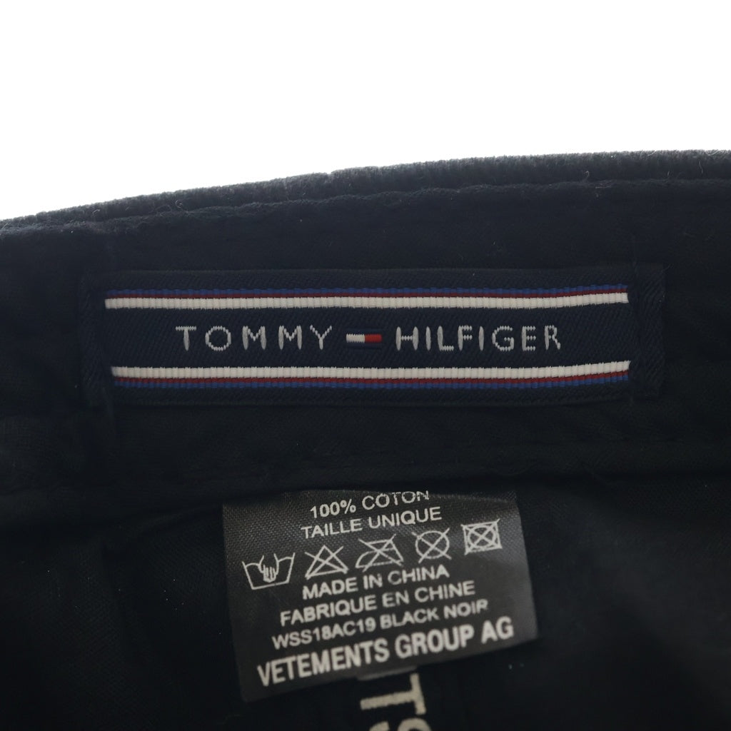 VETEMENTS(ヴェトモン) 18SS ×TOMMY HILFIGER トミーヒルフィガー ロゴ刺繍 ベースボールキャップ 帽子 ブラック WSS18AC19 レディース