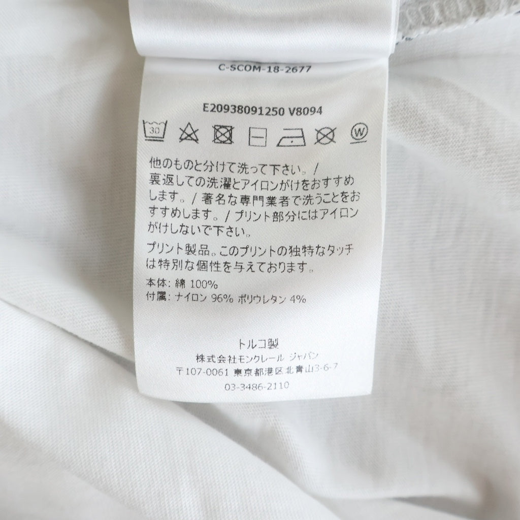 MONCLER(モンクレール) フロントロゴプリント バイカラー クルーネック半袖Tシャツカットソー ブラック/ホワイト E20938091250