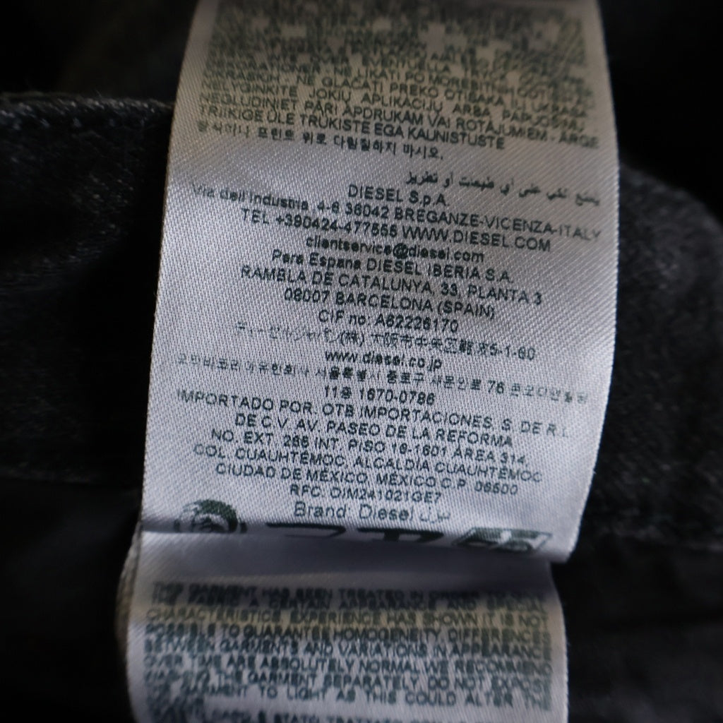 DIESEL(ディーゼル) 26SS 1996 D-Sire-Fsh Jeans A21497 裾カットオフデザイン ワイドデニムパンツ ジーンズ ブラック