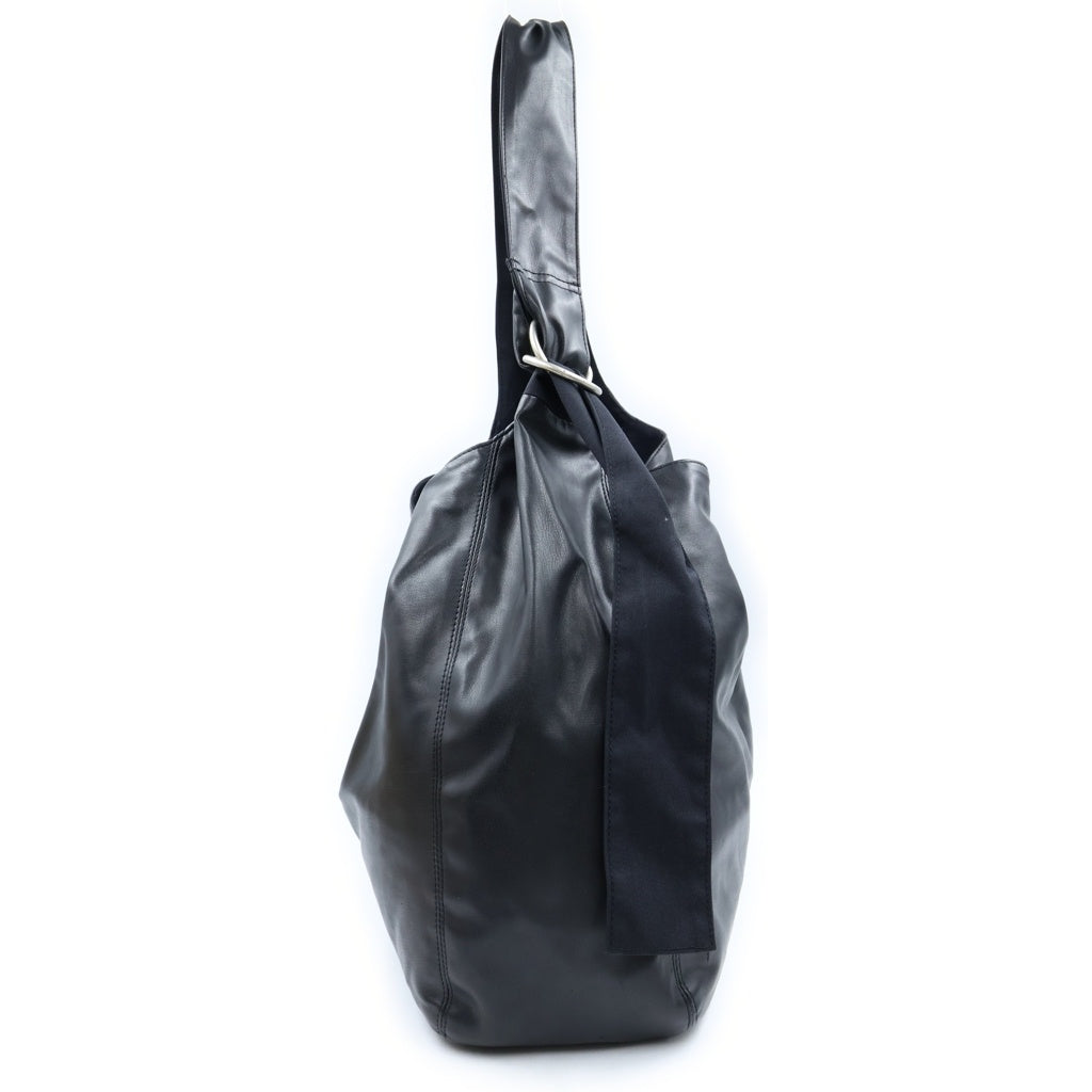 COMME des GARCONS HOMME(コムデギャルソンオム) 24AW Synthetic Leather Bag シンセティックレザー ロゴ刺繍 ショルダーバッグ ブラック HN-K 204 レディース