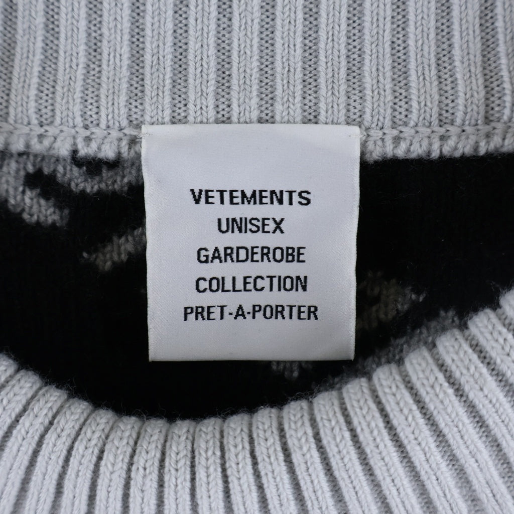 VETEMENTS(ヴェトモン) 23SS モノグラム クロップド ダメージ加工クルーネック長袖ニットセーター グレー UE63KN900G