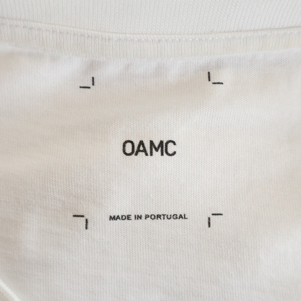 OAMC(オーエーエムシー) 24SS Graphic T-Shirts 24E28OAJ13 フロントグラフィックロゴプリント クルーネック半袖Tシャツカットソー ホワイト