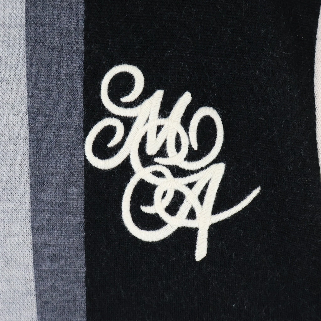 AMIRI(アミリ) MA Swirl Retro Polo Shirt フロントロゴ刺繍 半袖ニットポロシャツ ブラック/グレー AMKNIR1004