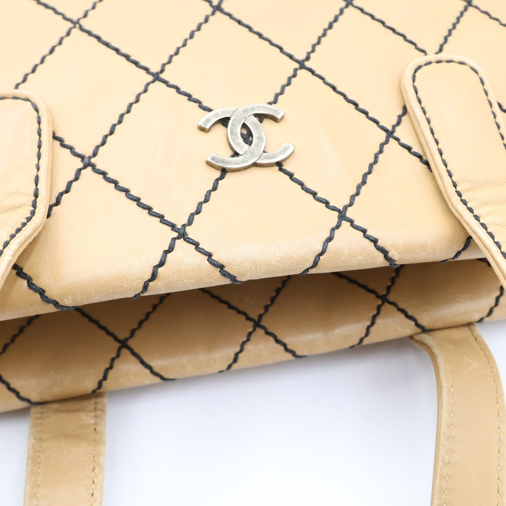 CHANEL(シャネル) ワイルドステッチ レザーハンドバッグ ベージュ 6番台 A14692 レディース