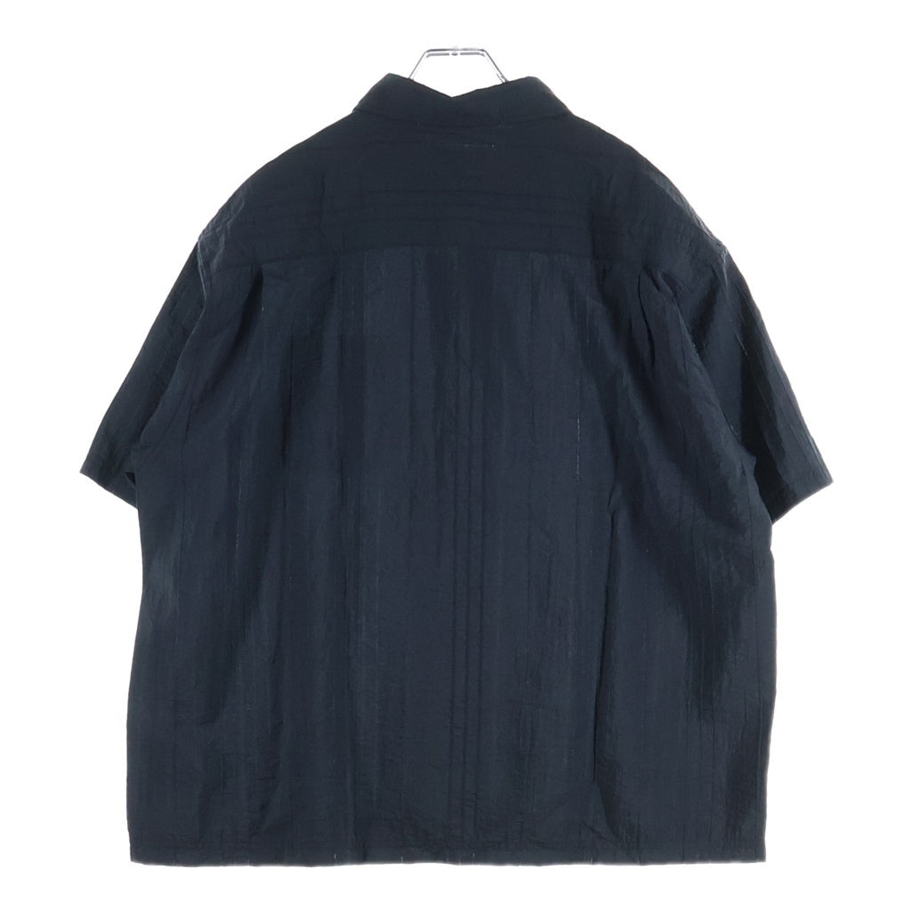 STUSSY(ステューシー) 26SS Pleated Textured Shirt 1110383 プリーツ テクスチャ 半袖シャツ ブラック