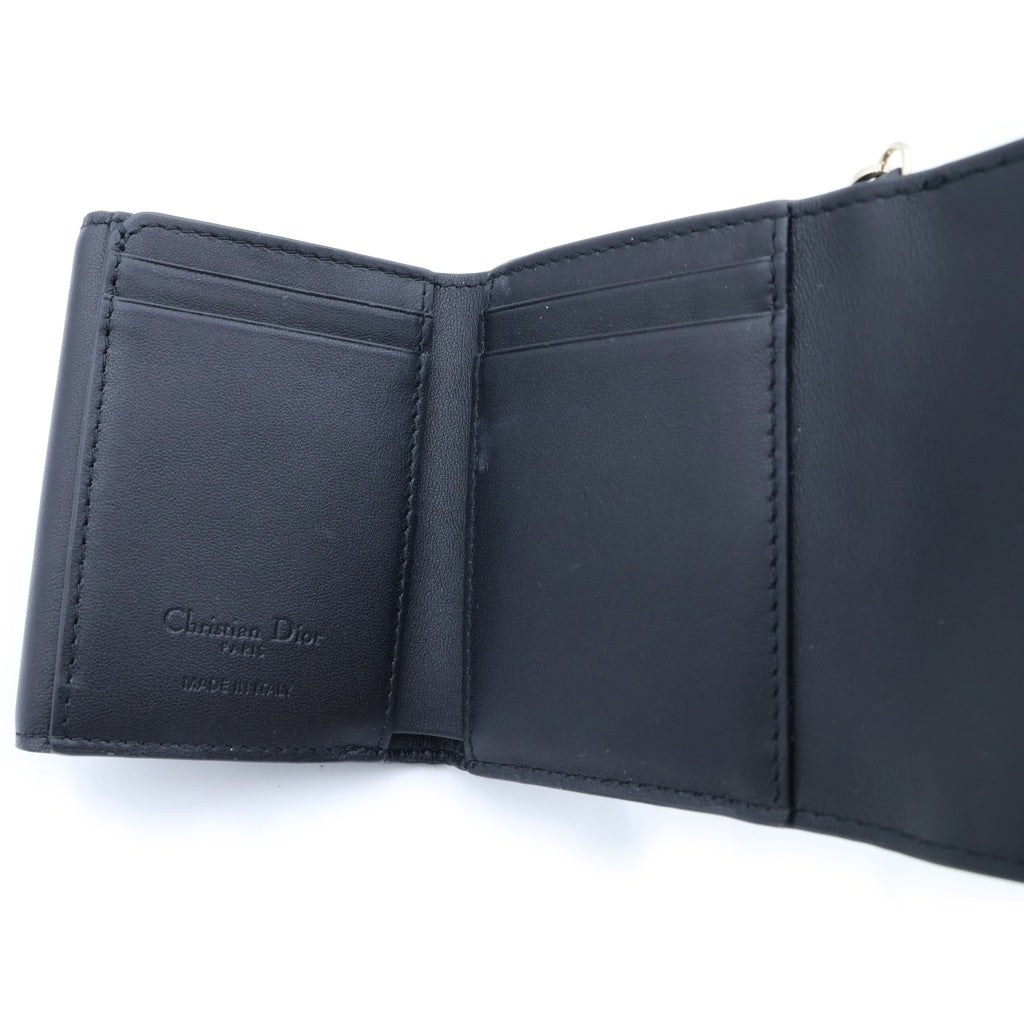 Christian Dior(クリスチャンディオール) Cannage Lotus Wallet カナージュ ロータスウォレット ラムスキン 三つ折り財布 コンパクトウォレット コインケース ブラック レディース