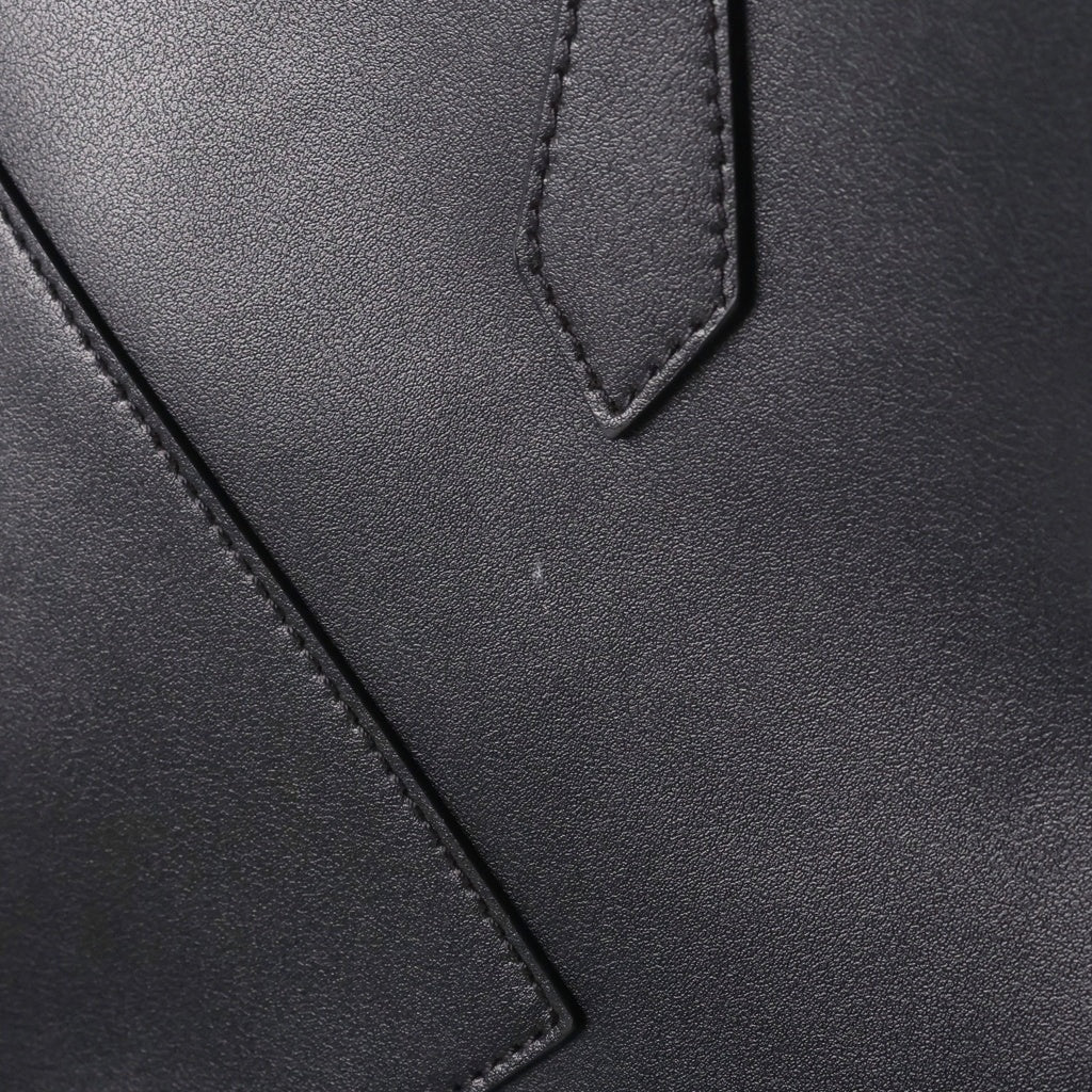 GIVENCHY(ジバンシィ) フロントロゴプリント 総柄チェーンプリント レザートートバッグ ブラック レディース