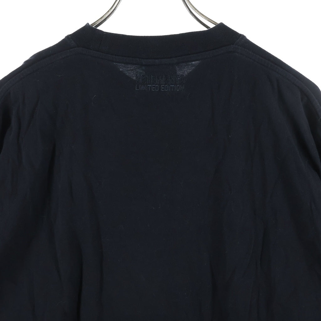 VETEMENTS(ヴェトモン) Mispelt Logo T-Shirt ミスぺルト ロゴ クルーネック半袖Tシャツカットソー ブラック UE52TR170B