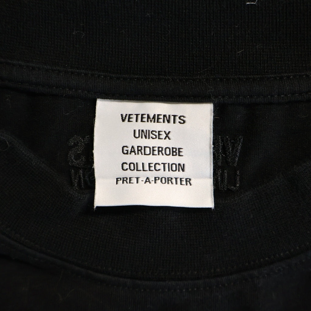 VETEMENTS(ヴェトモン) Mispelt Logo T-Shirt ミスぺルト ロゴ クルーネック半袖Tシャツカットソー ブラック UE52TR170B