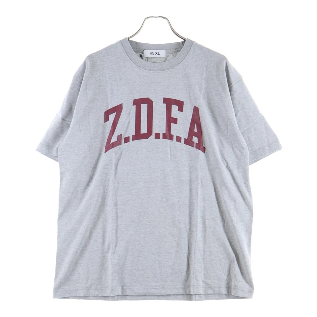 V.A.(ヴイエー) ×FRAGMENT DESIGN GUNDAM Military Academy Crew Sweat 08 フラグメントデザイン ガンダム フロントプリント クルーネックスウェットトレーナー グレー/レッド VBM-15340-C