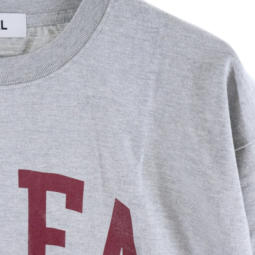 V.A.(ヴイエー) ×FRAGMENT DESIGN GUNDAM Military Academy Crew Sweat 08 フラグメントデザイン ガンダム フロントプリント クルーネックスウェットトレーナー グレー/レッド VBM-15340-C