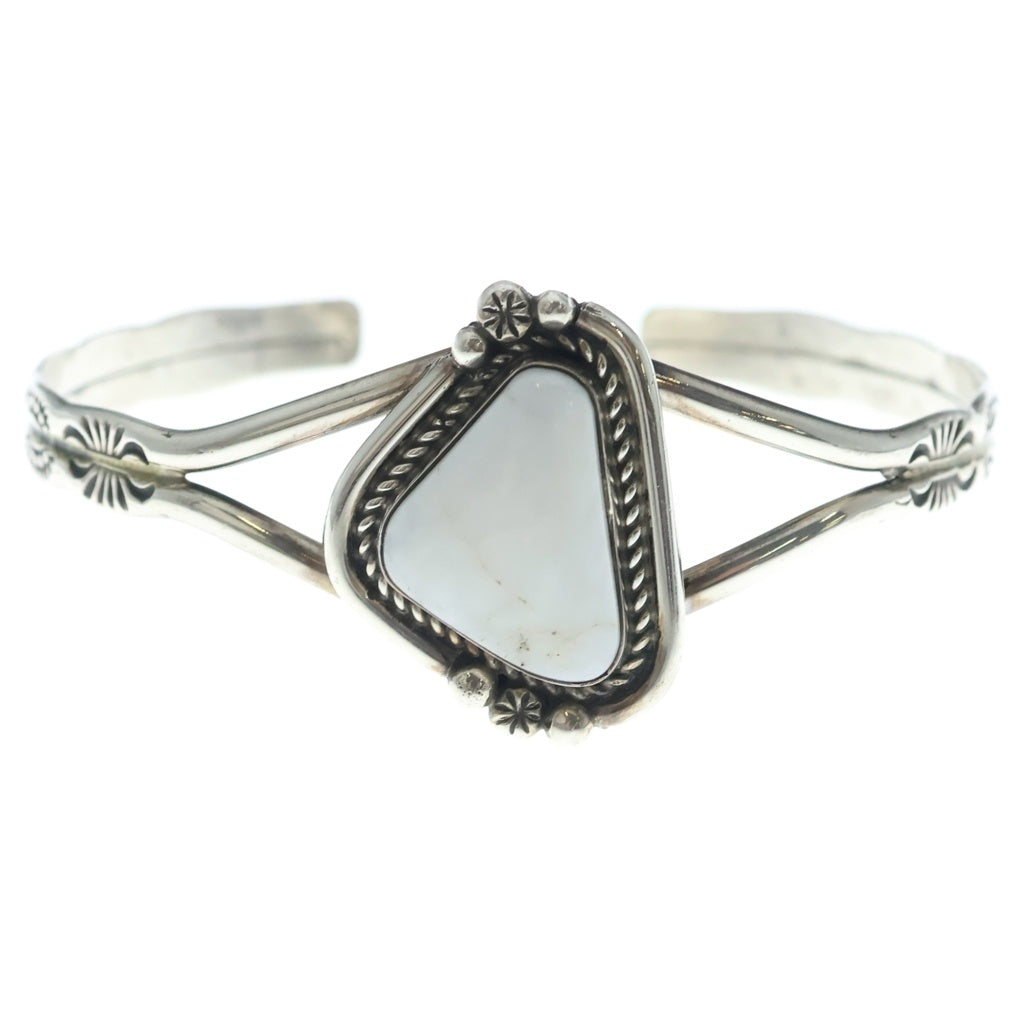 INDIAN JEWELRY(インディアンジュエリー) NAVAJO STERLING製 ナバホ族 スターリング刻印 ホワイトバッファローターコイズ バングル シルバー/ホワイト