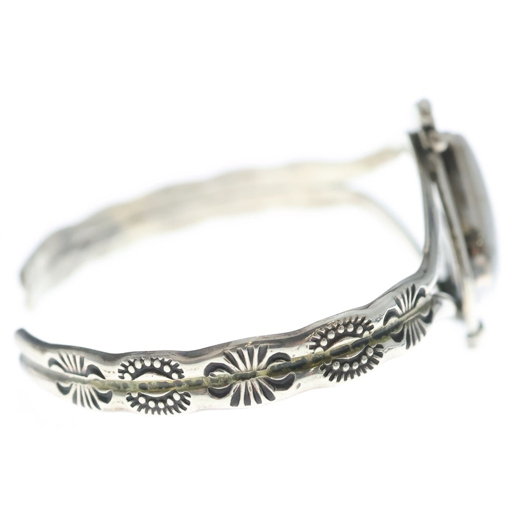 INDIAN JEWELRY(インディアンジュエリー) NAVAJO STERLING製 ナバホ族 スターリング刻印 ホワイトバッファローターコイズ バングル シルバー/ホワイト
