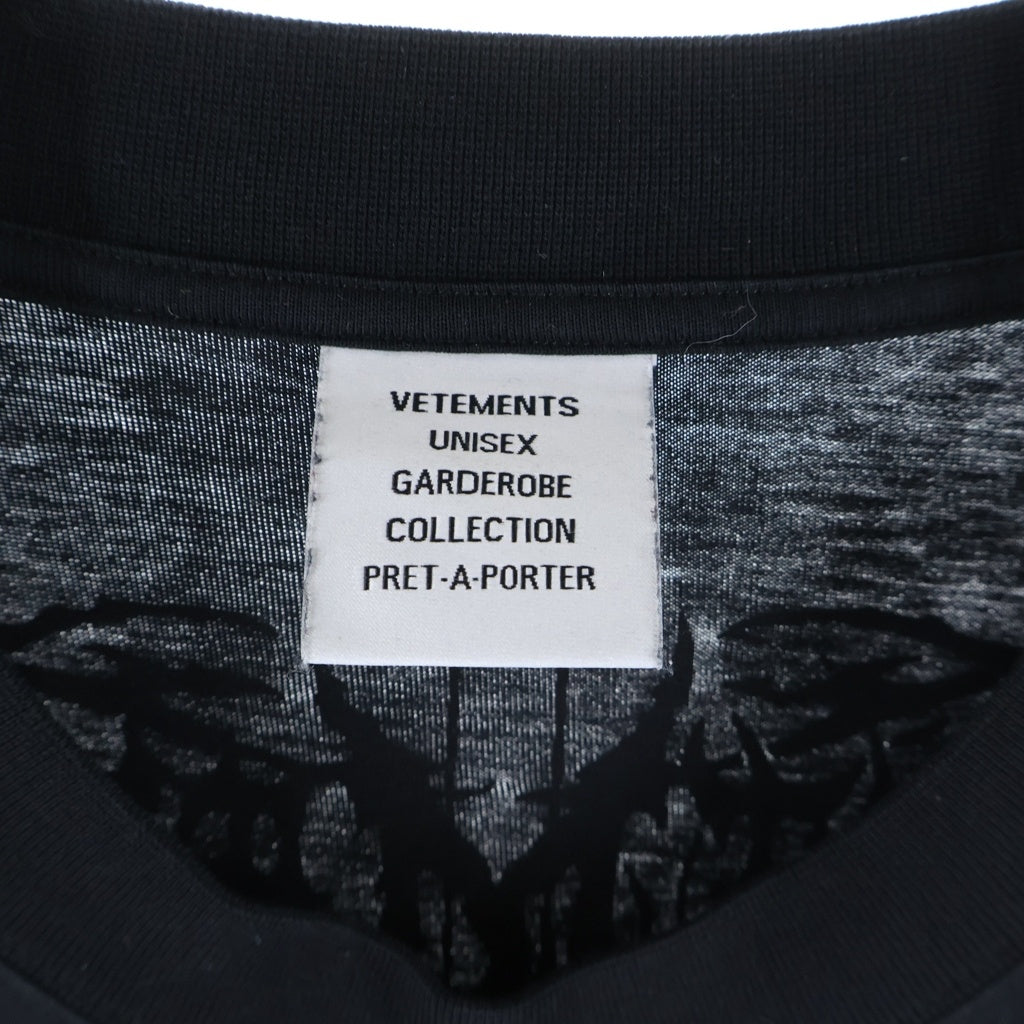 VETEMENTS(ヴェトモン) 22SS Metal Patched Logo T-Shirt メタルパッチロゴ クルーネック半袖Tシャツカットソー ブラック UE52TR350B